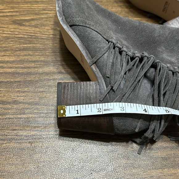 Kenneth Cole Reaction Rotini Fringe Putty Suede Women’s Booties, Size US 11 - Picture 11 of 12